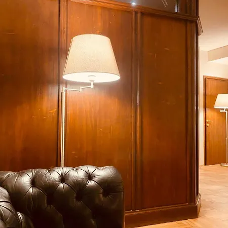 Apartment Mario Number 8 *