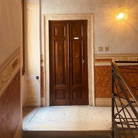 Mario Number 8 Apartmán *